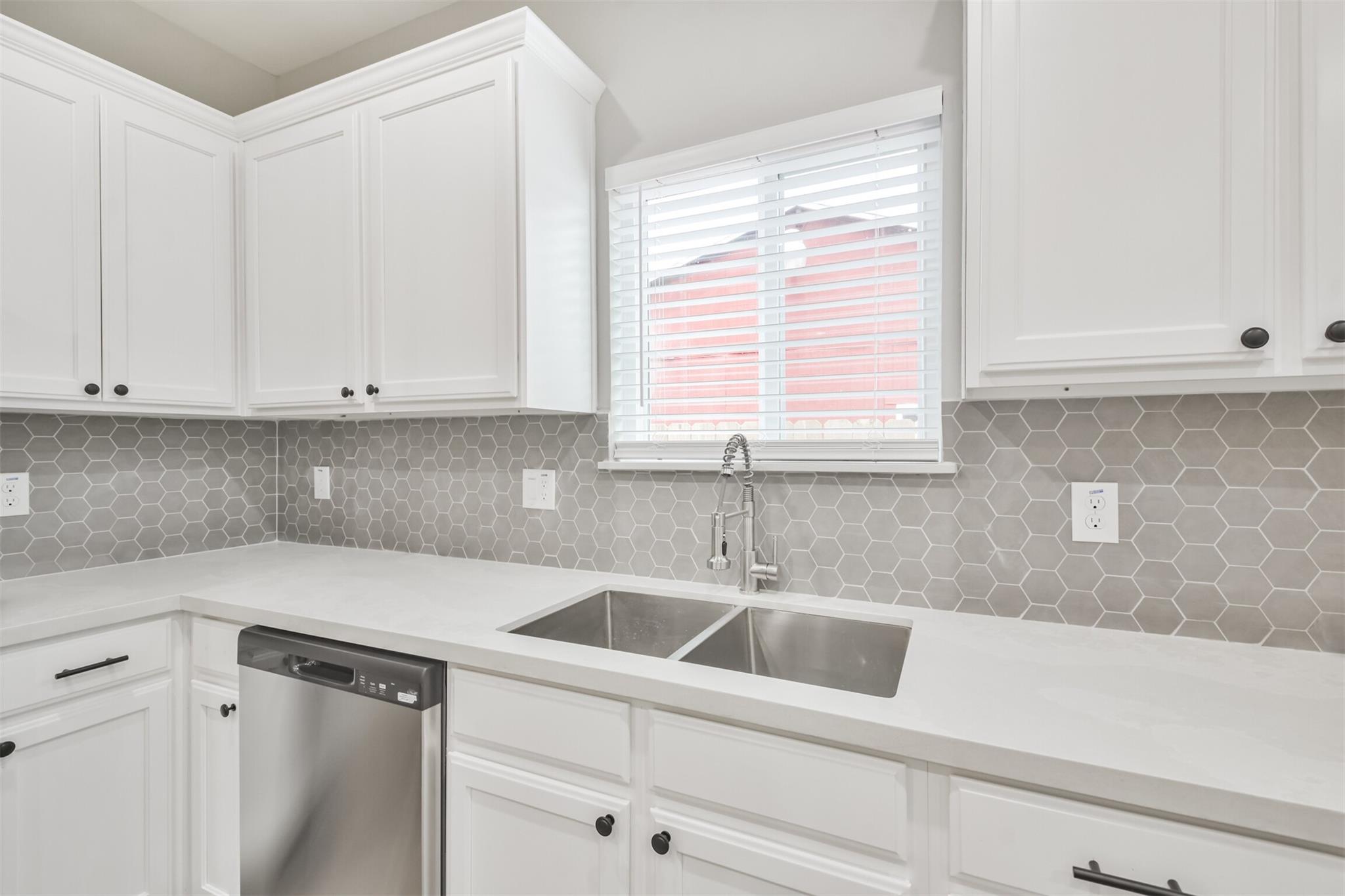 Houston, Texas 77088, United States, 3 Bedrooms Bedrooms, ,2 BathroomsBathrooms,Residential,Active,222817