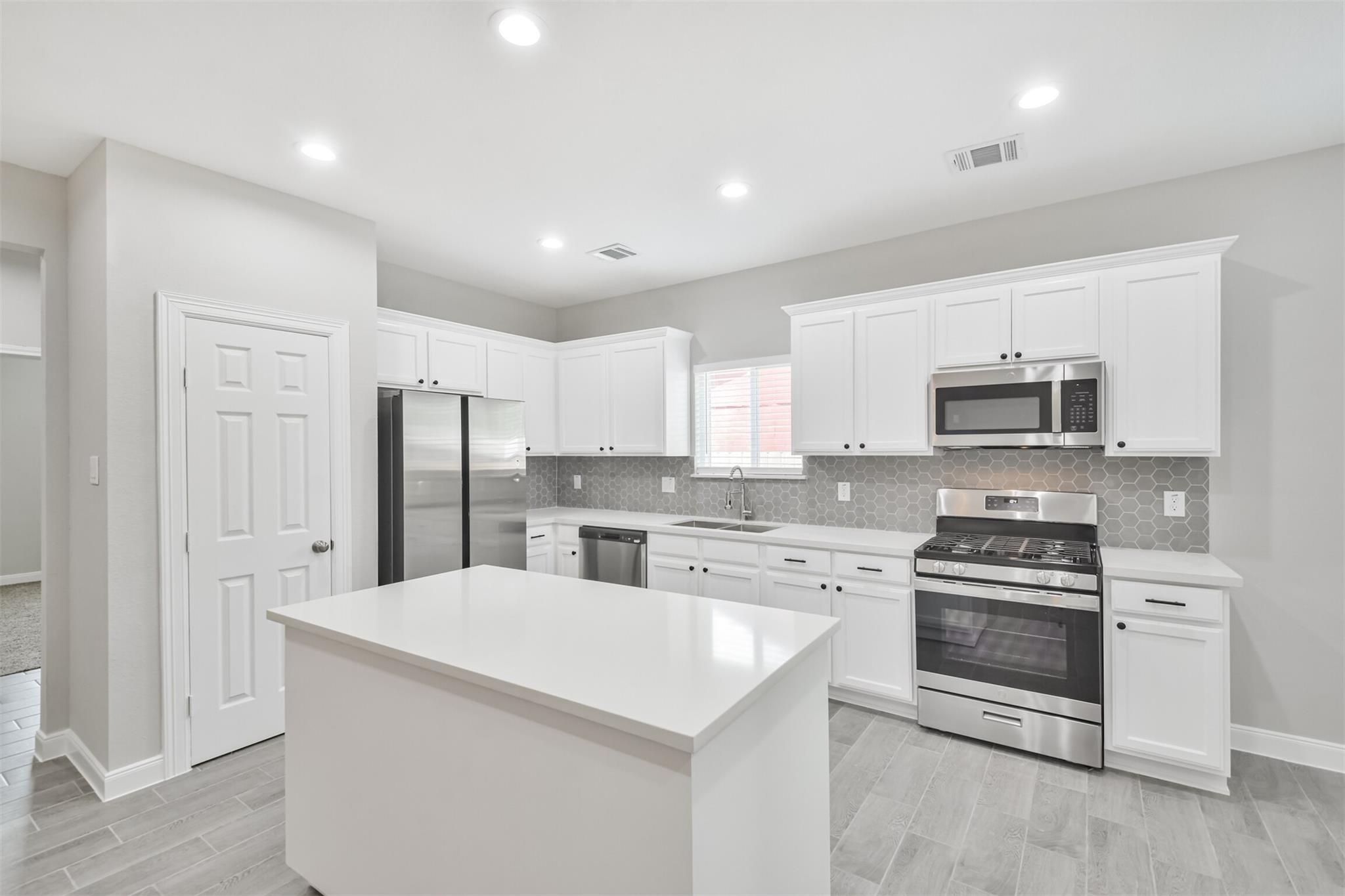 Houston, Texas 77088, United States, 3 Bedrooms Bedrooms, ,2 BathroomsBathrooms,Residential,Active,222817