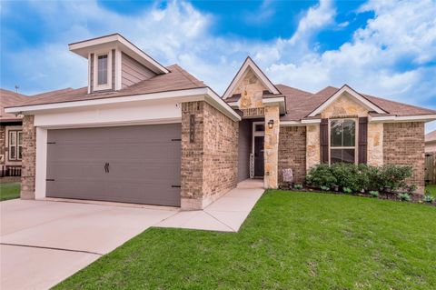 Homes For Sale - 124 Worley Way<br/> Huntsville, TX 77320