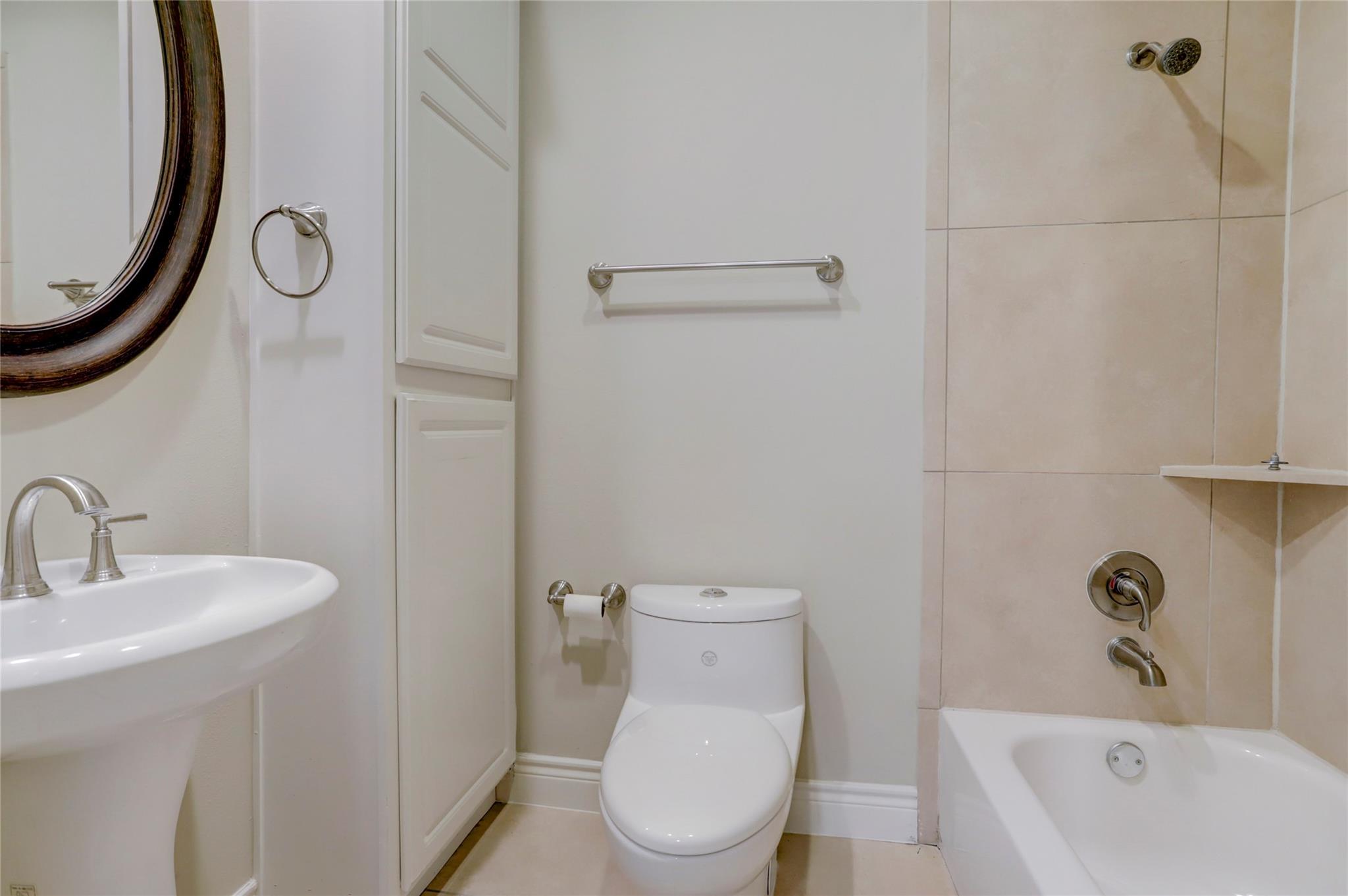 9133 Creekstone Lake Drive