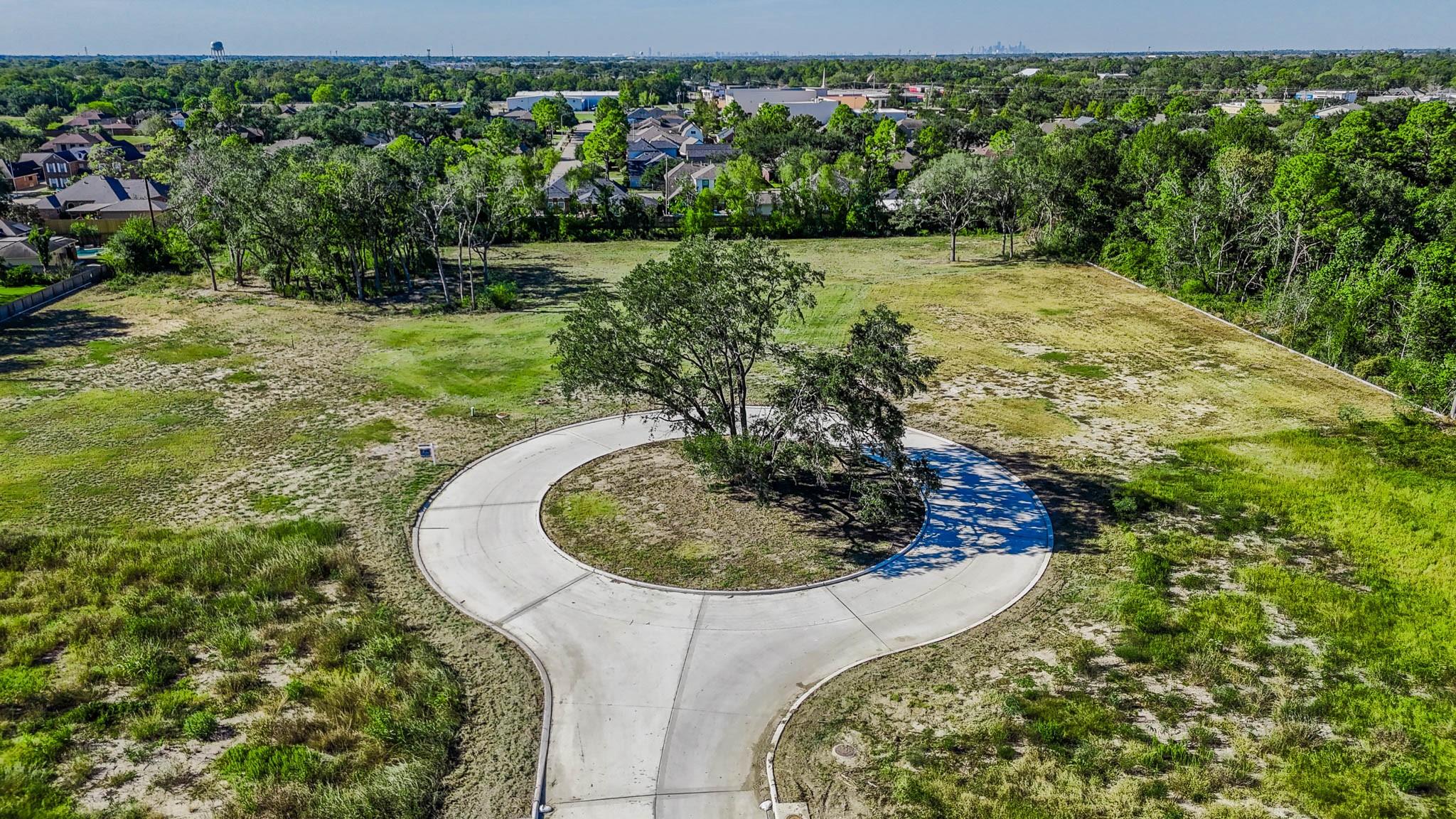 1626 Crown Oaks Court