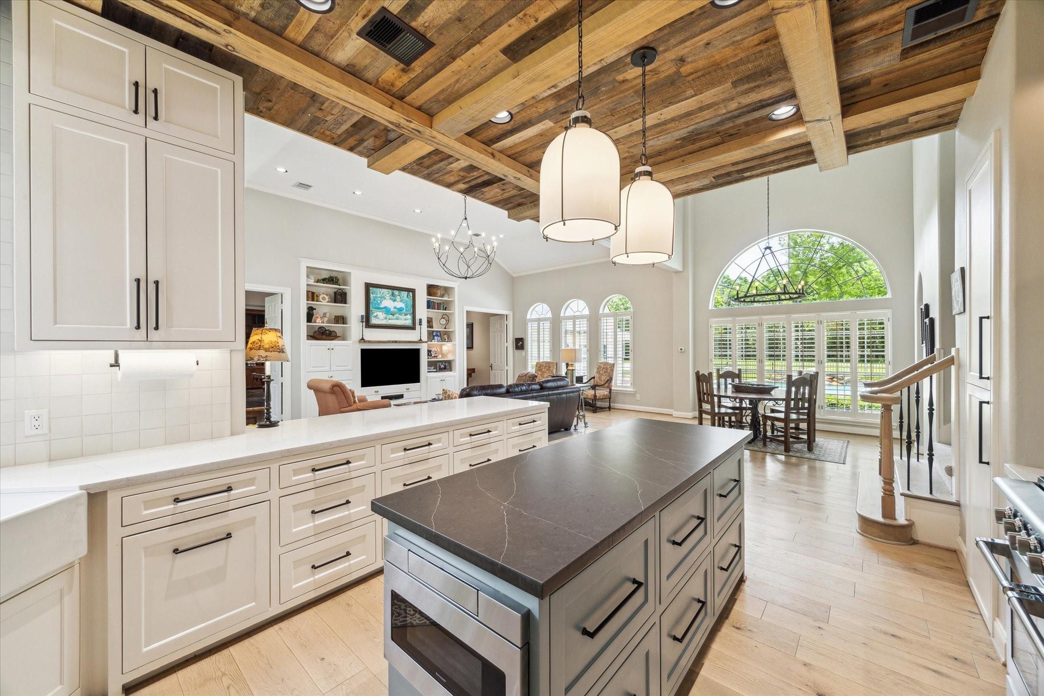4323 Colony West Drive