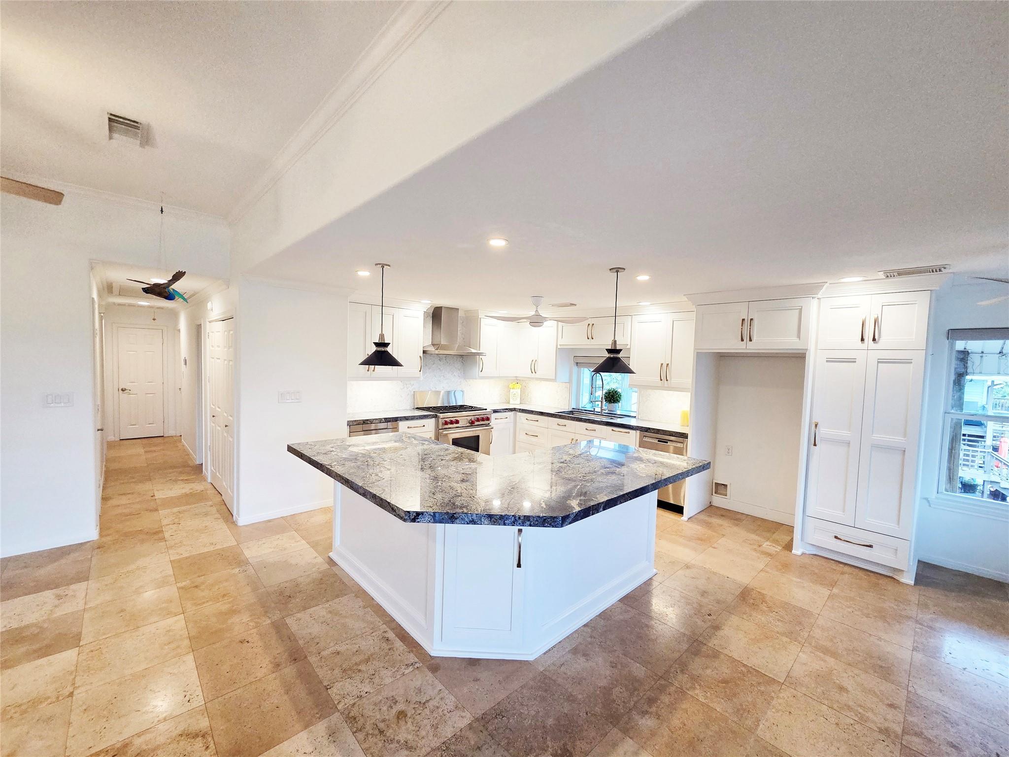 837 Marlin Street