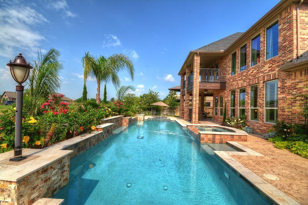 83 Wyndehaven Lakes Drive