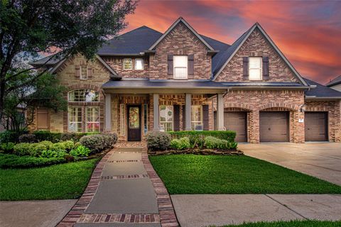 Homes For Sale - 83 Wyndehaven Lakes Drive<br/> Fort Bend County, Katy, TX 77494