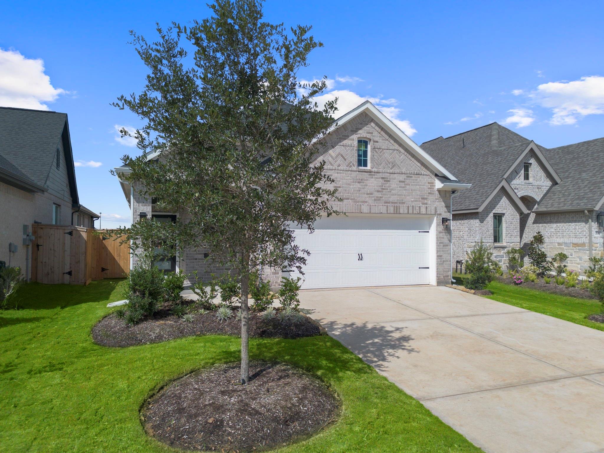 2858 Orange Leaf Drive