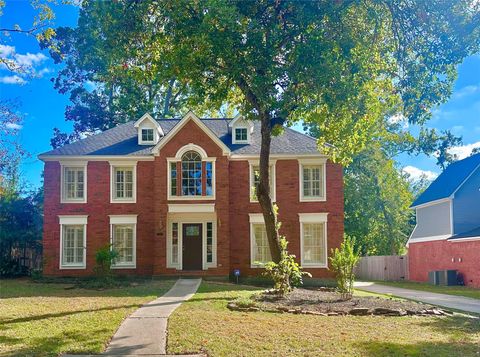 Photo of 15 Outervale Place, The Woodlands, TX 77381 (MLS # 75602912)