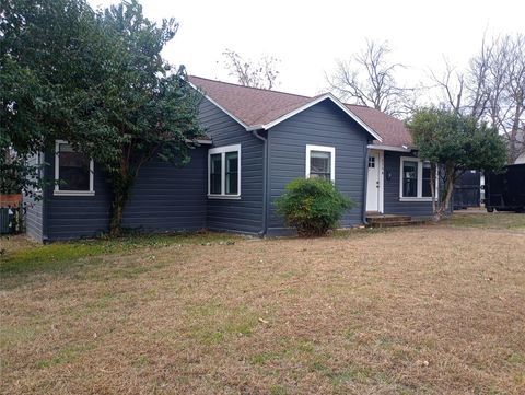 625 E 13th Avenue Belton TX 76513