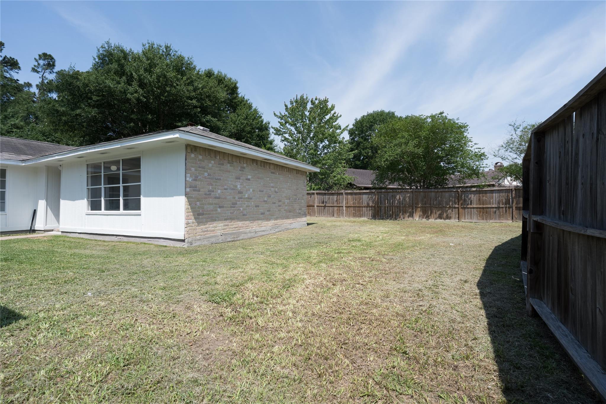 6023 Knotty Post Lane