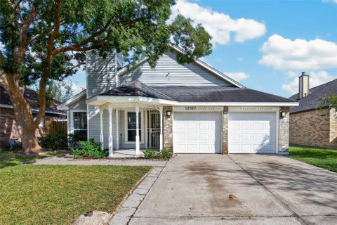 Photo of 10523 Lands End Drive, Houston, TX 77099 (MLS # 69411496)