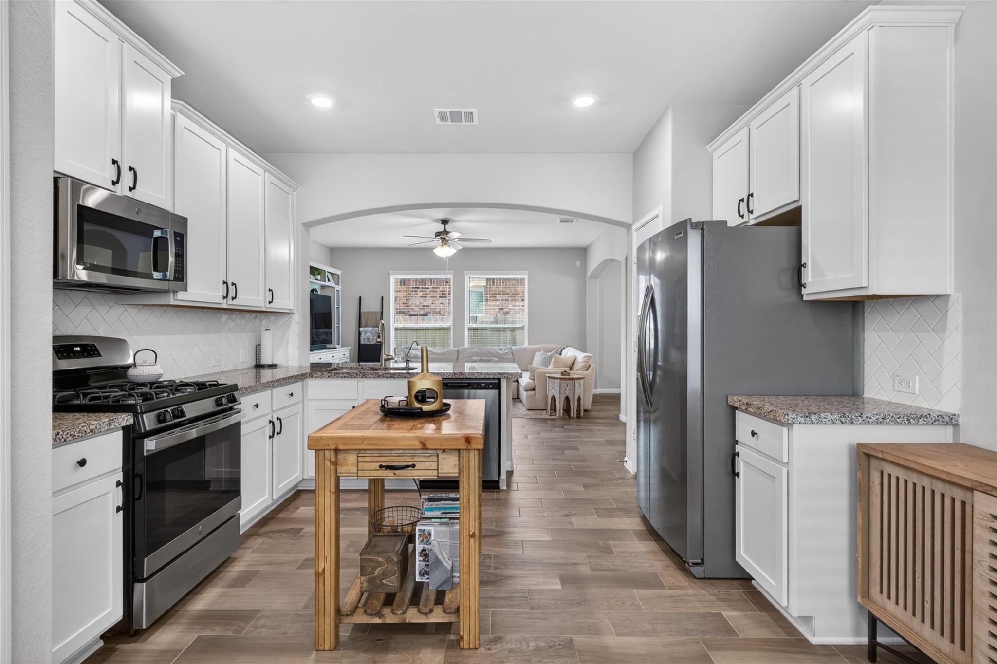 4243 Pale Fox Lane