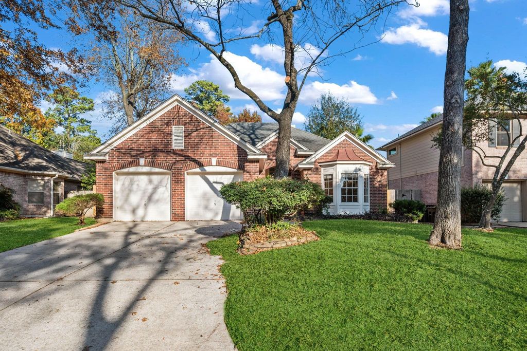 Photo of 20814 Lake Park Trail, Kingwood, TX 77346 (MLS # 16543634)