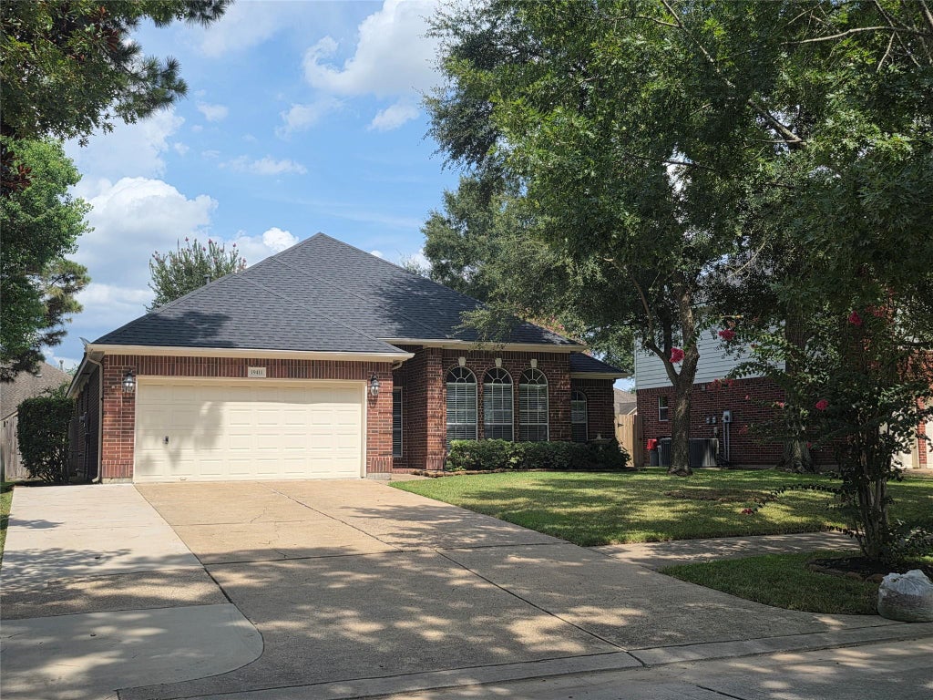 Photo of 19411 Water Point Trail, Humble, TX 77346 (MLS # 17579337)