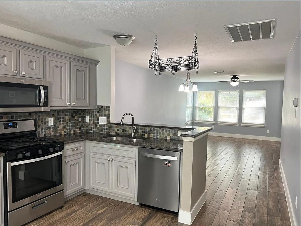 Photo of 6807 Kingwood Glen Drive, Humble, TX 77346 (MLS # 39536458)