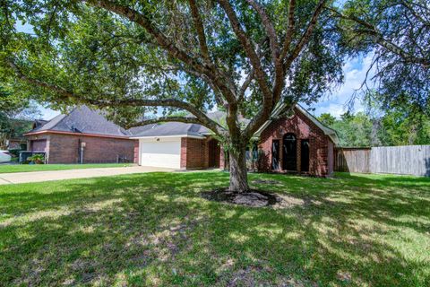 Photo of 1145 Westglen Drive, Alvin, TX 77511 (MLS # 12636557)