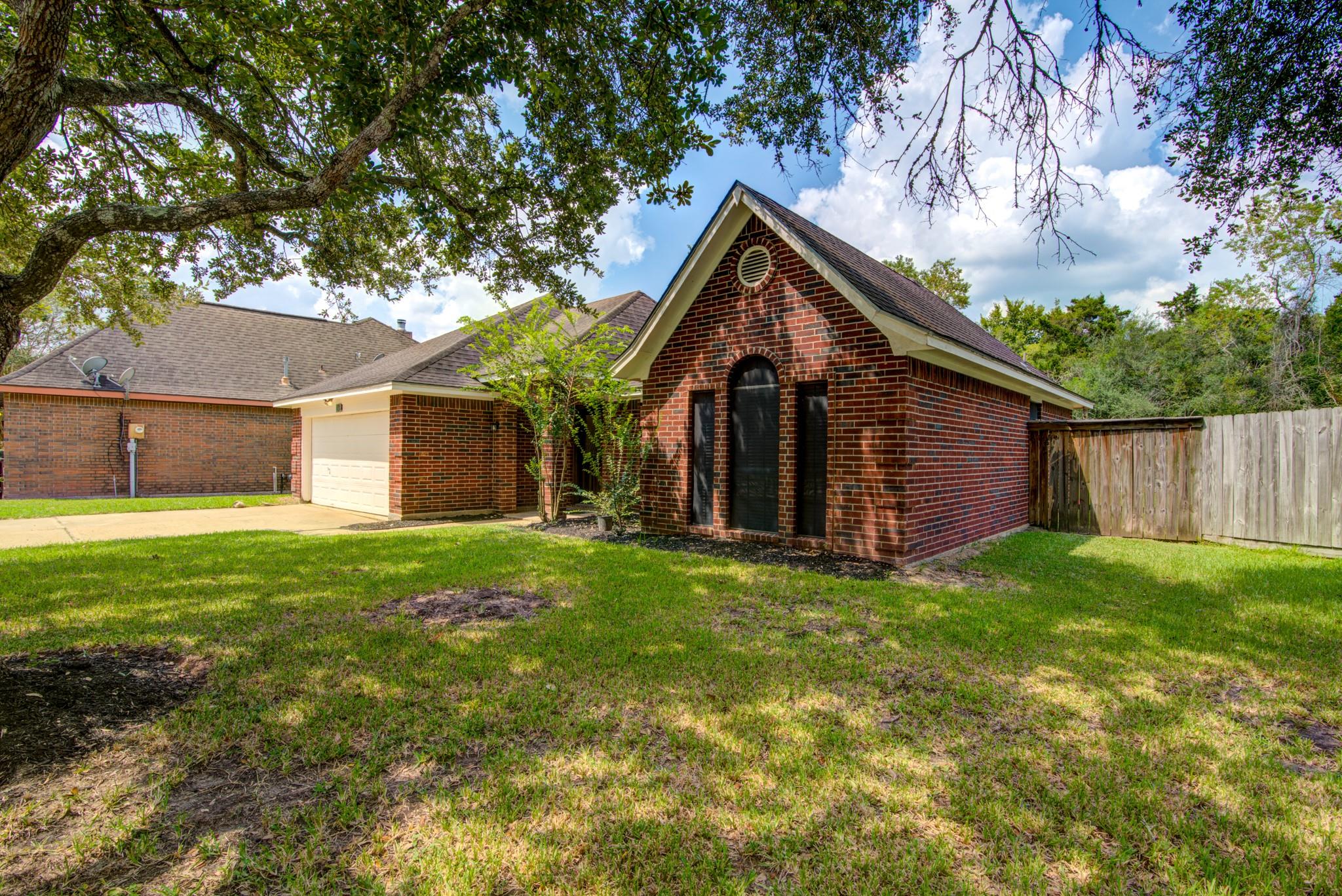 1145 Westglen Drive
