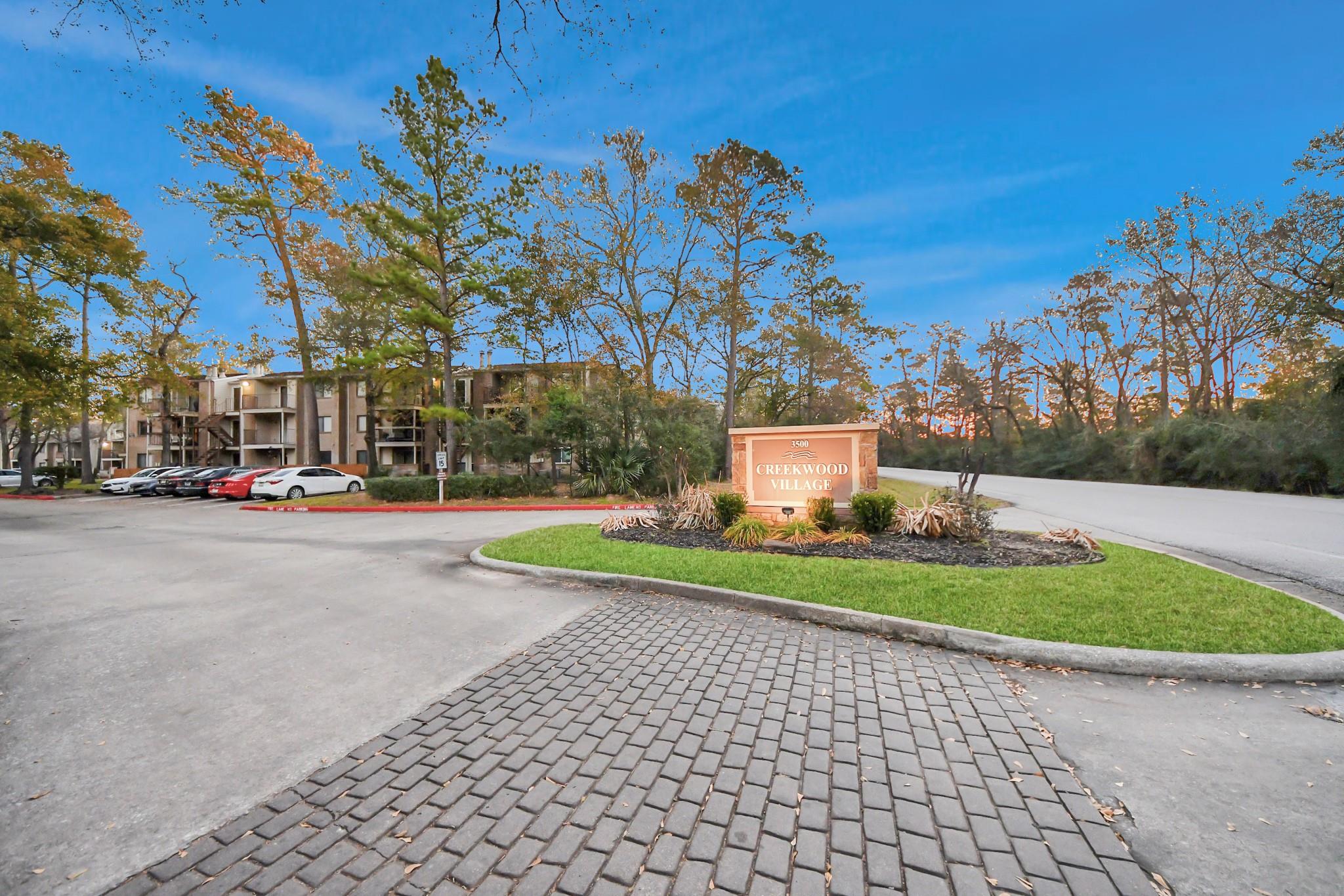 3500 Tangle Brush Drive 1