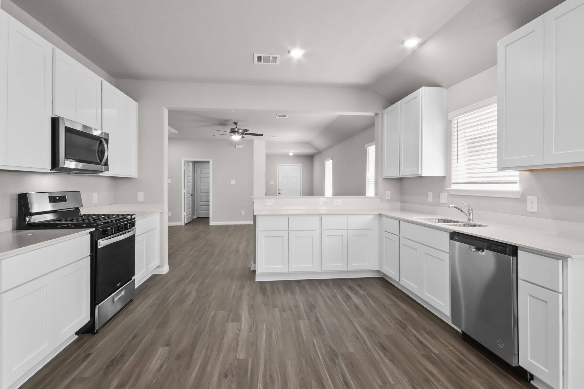 13773 Sunshine Peak Drive