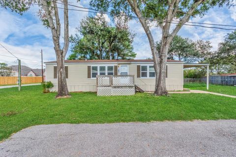 Photo of 1206 Cindy Lane, Sealy, TX 77474 (MLS # 6342382)