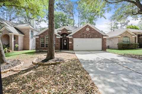 Photo of 22 N Hollylaurel Circle, The Woodlands, TX 77382 (MLS # 43812521)