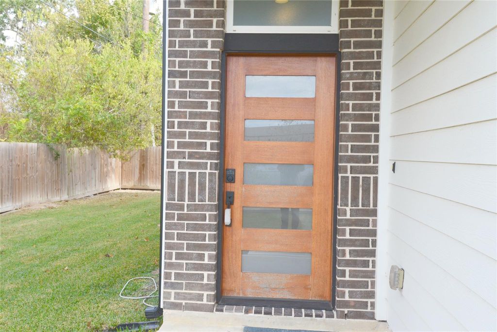 Photo of 13413 Scott Street, Houston, TX 77047 (MLS # 44926054)