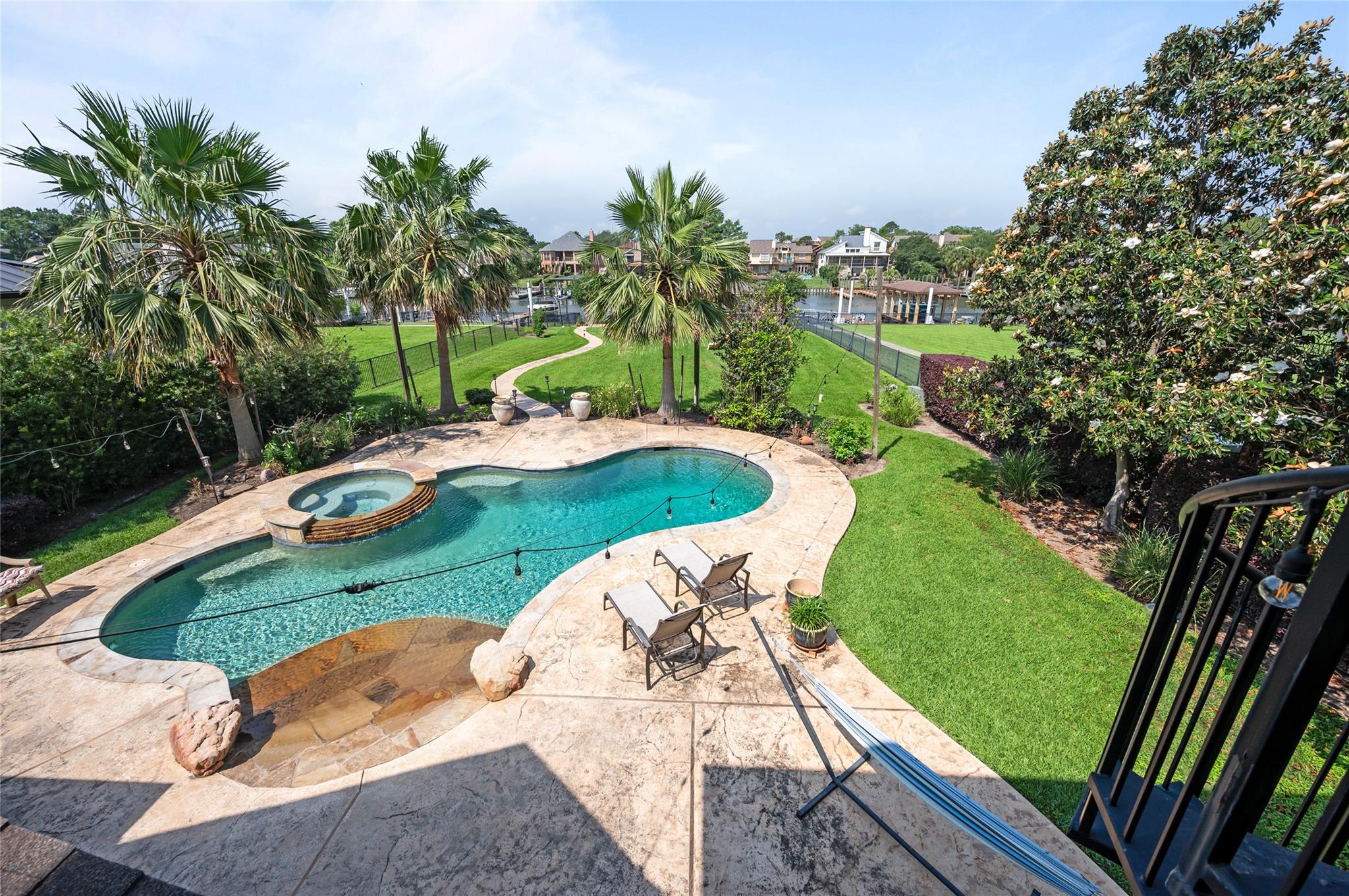 League City, Texas, 77573, United States, 4 Bedrooms Bedrooms, ,5 BathroomsBathrooms,Residential,Active,2043285