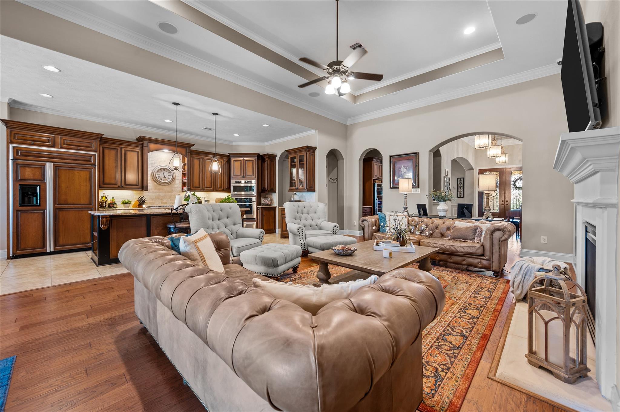 League City, Texas, 77573, United States, 4 Bedrooms Bedrooms, ,5 BathroomsBathrooms,Residential,Active,2043285