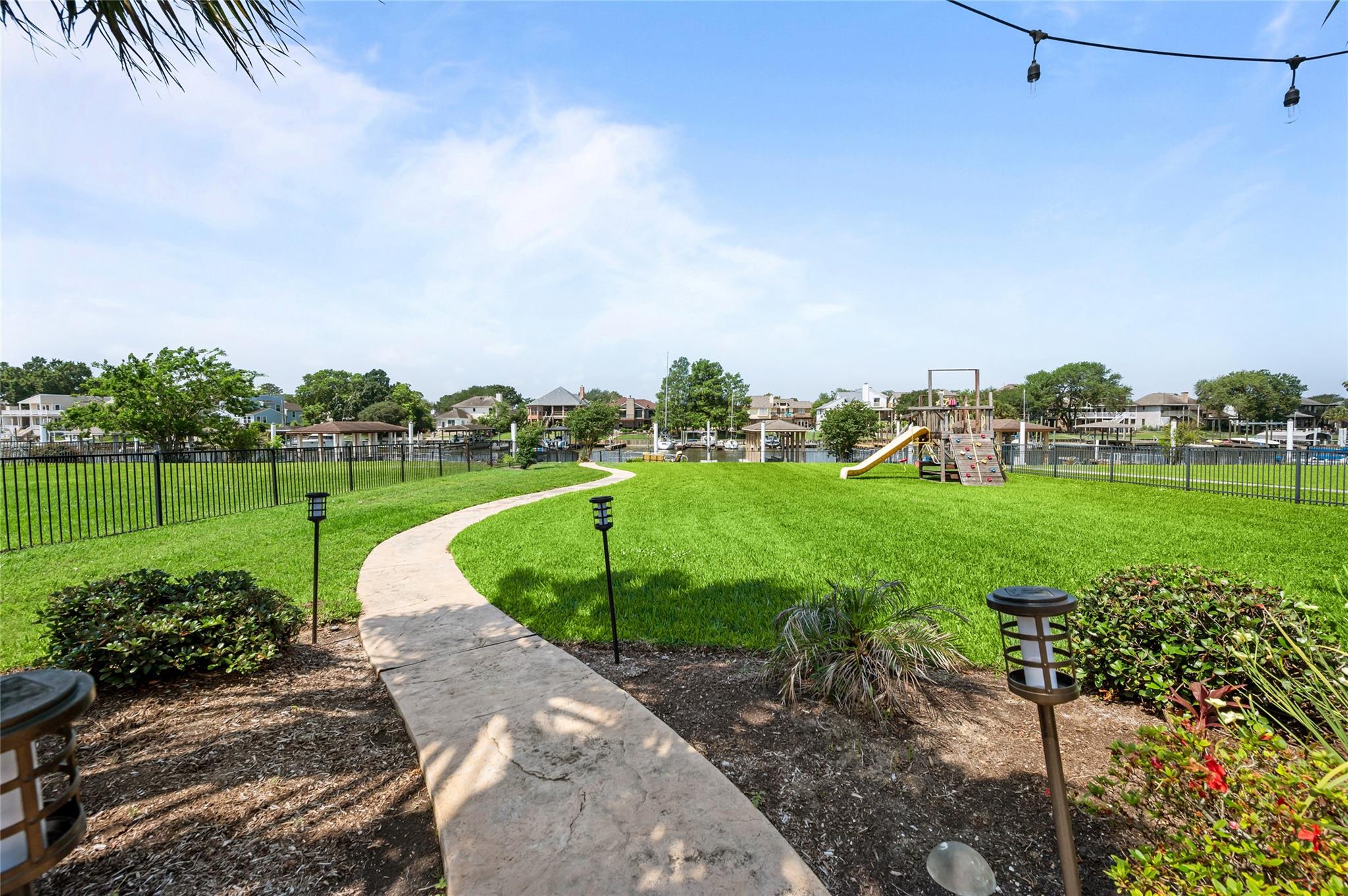 League City, Texas, 77573, United States, 4 Bedrooms Bedrooms, ,5 BathroomsBathrooms,Residential,Active,2043285