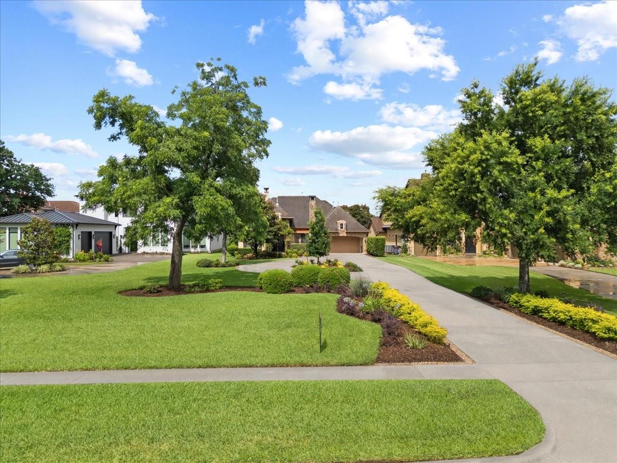 League City, Texas, 77573, United States, 4 Bedrooms Bedrooms, ,5 BathroomsBathrooms,Residential,Active,2043285