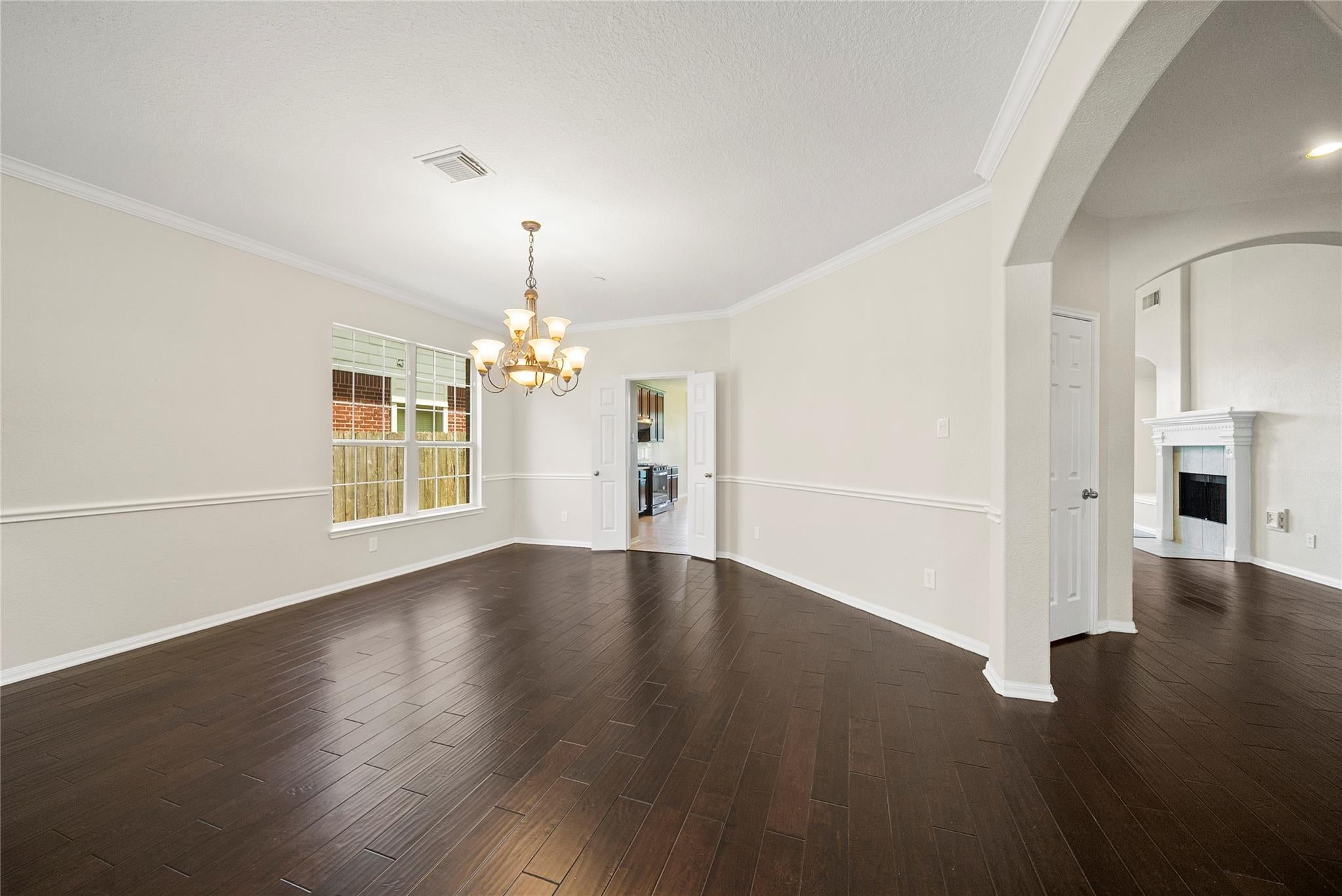 8306 Golden Harbour