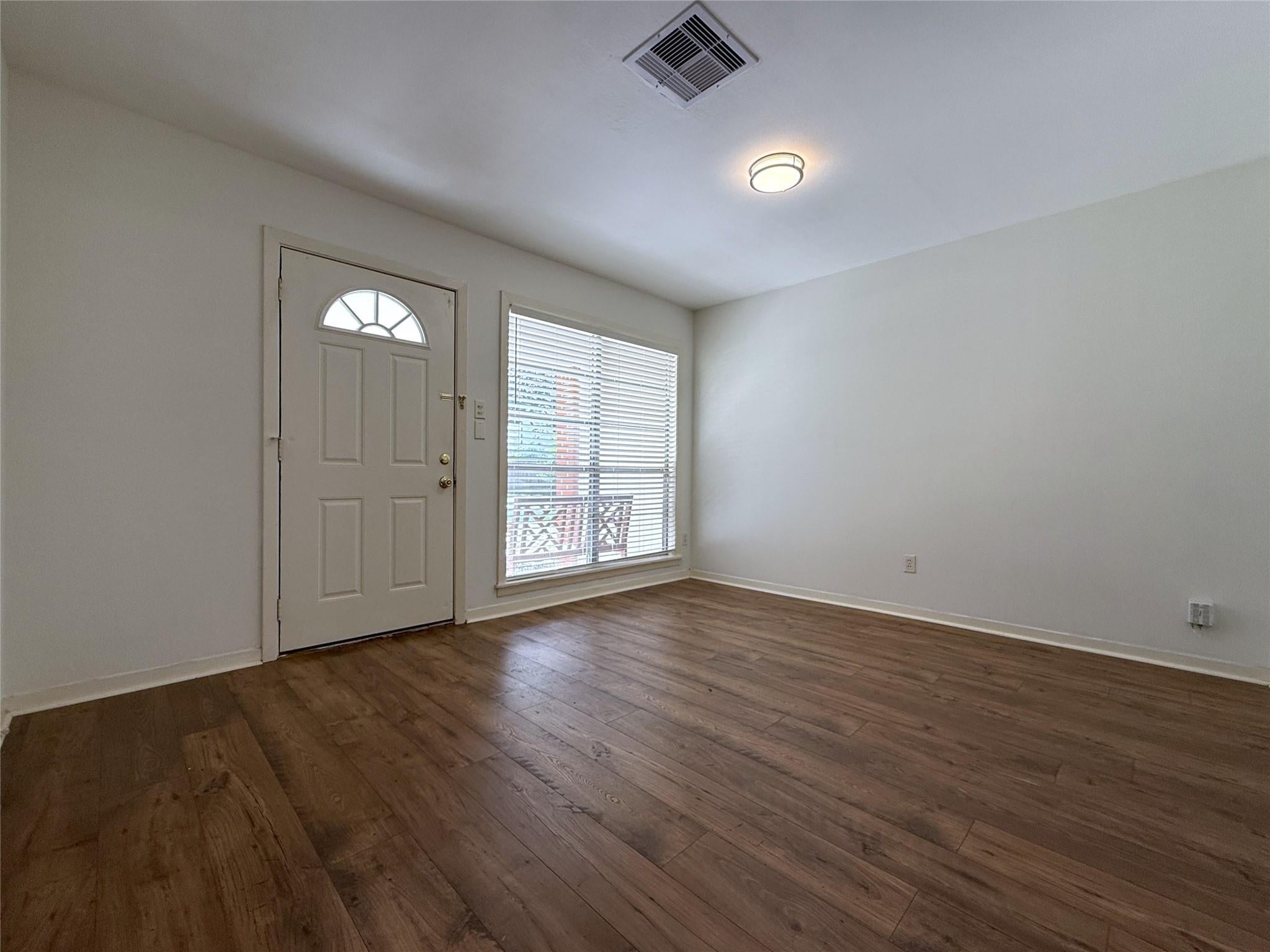 5712 Sewanee Avenue