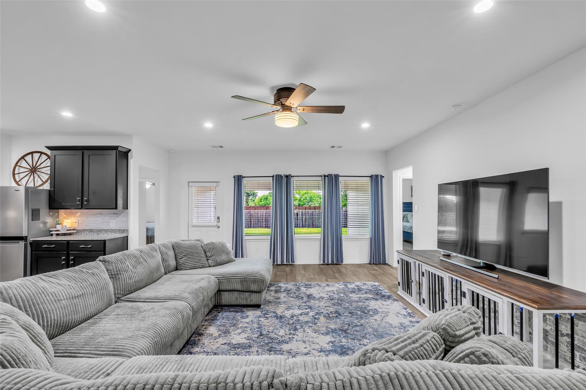 3906 Windstone Glen Way