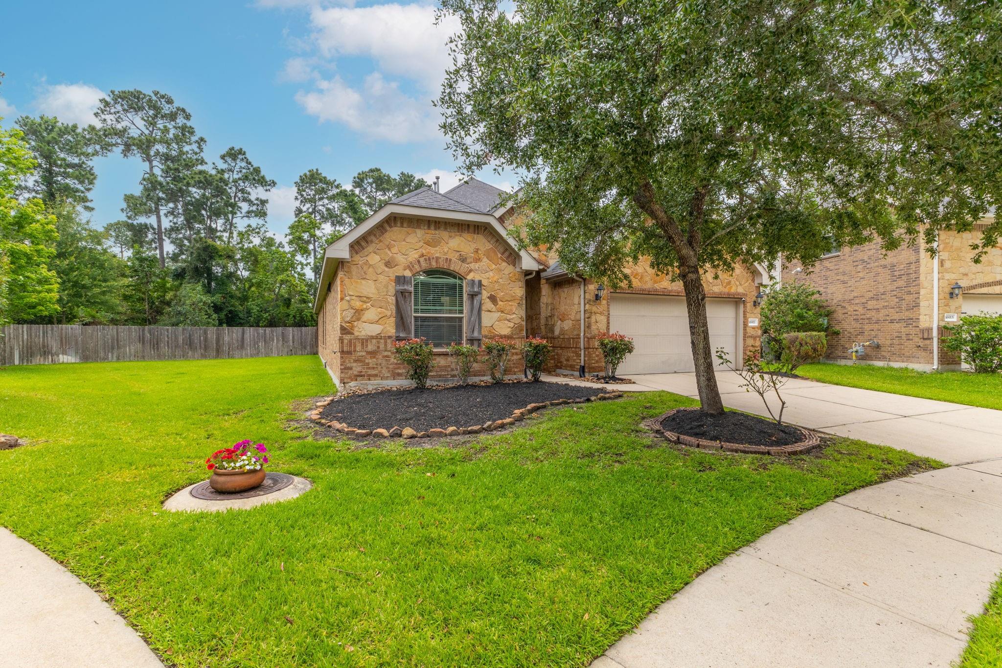 16911 Caldwell Pointe Court