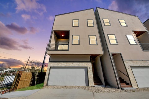 Homes For Rent - 1216 E 34th Street #D<br/> Houston, TX 77022