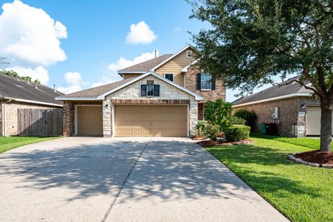 Photo of 10019 Lynnwood Drive, Baytown, TX 77521 (MLS # 91036737)