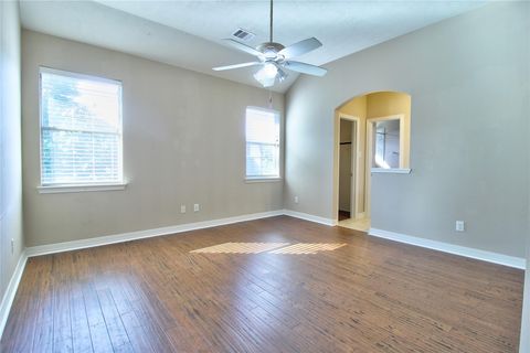 Tiny photo for 10 Spotted Lily Way, Magnolia, TX 77354 (MLS # 21578047)