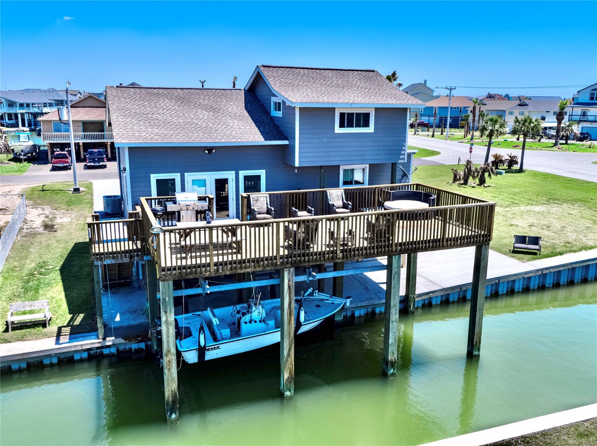 303 Tahiti Road