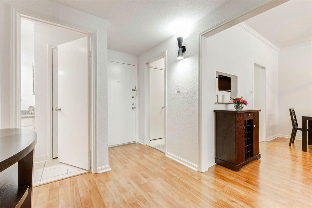 Photo of 2475 Underwood Street #290, Houston, TX 77030 (MLS # 68012465)