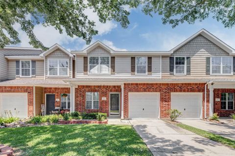 Photo of 14522 Durham Chase Lane, Houston, TX 77095 (MLS # 97932542)