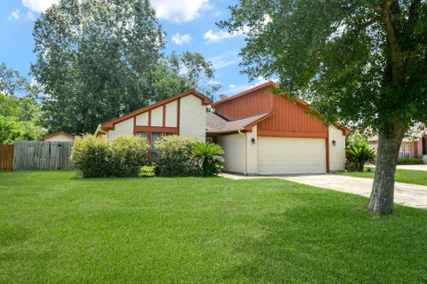 Photo of 16610 Convoy Court, Crosby, TX 77532 (MLS # 3829718)
