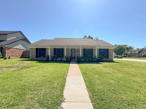 Photo of 415 Sevenhampton Lane, Houston, TX 77015 (MLS # 39771083)