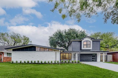 Photo of 9219 Timberside Drive, Houston, TX 77025 (MLS # 6378798)