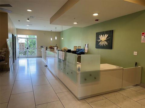 Photo of 6955 Turtlewood Drive #602, Houston, TX 77072 (MLS # 91714614)