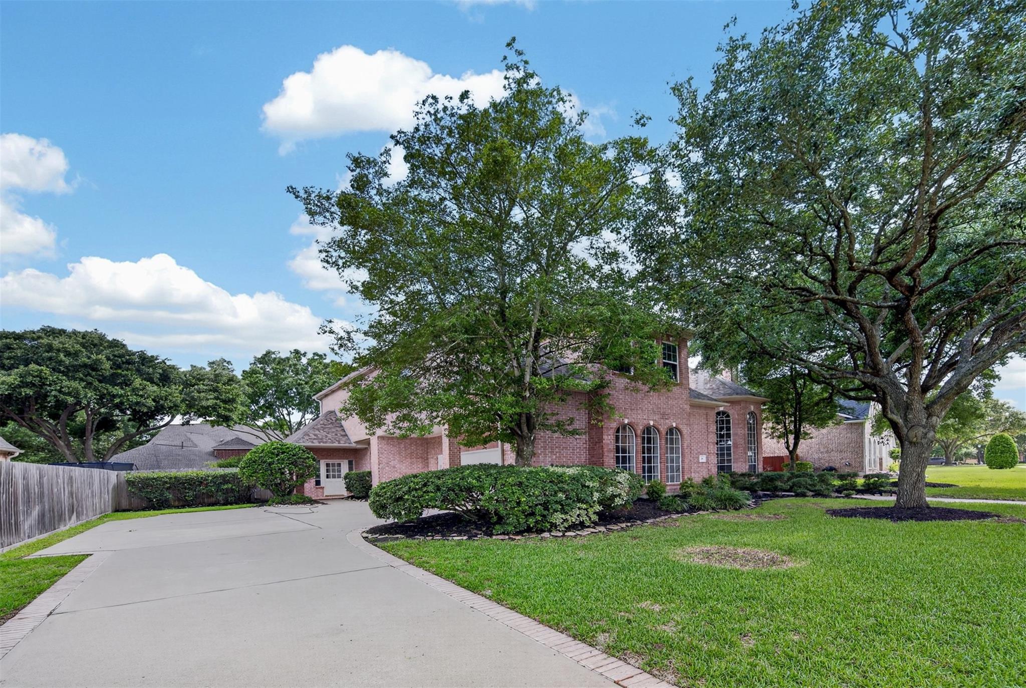 38 Hollingers Island