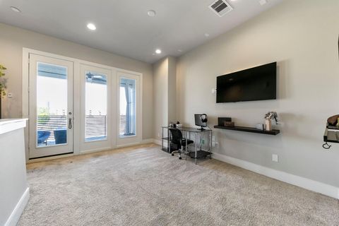 Tiny photo for 2412 Canal Street #J, Houston, TX 77003 (MLS # 53847171)