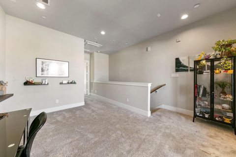 Tiny photo for 2412 Canal Street #J, Houston, TX 77003 (MLS # 53847171)