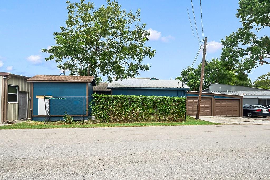 4415 W Bayshore Drive