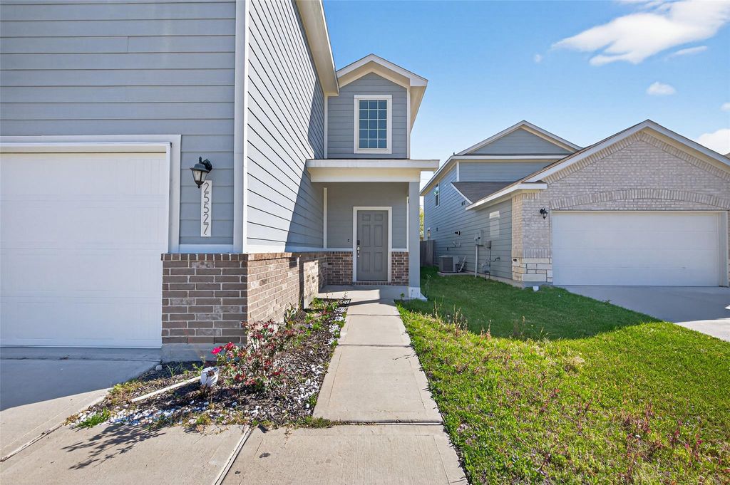 Photo of 25527 Valverdant Court, Porter, TX 77365 (MLS # 41027703)