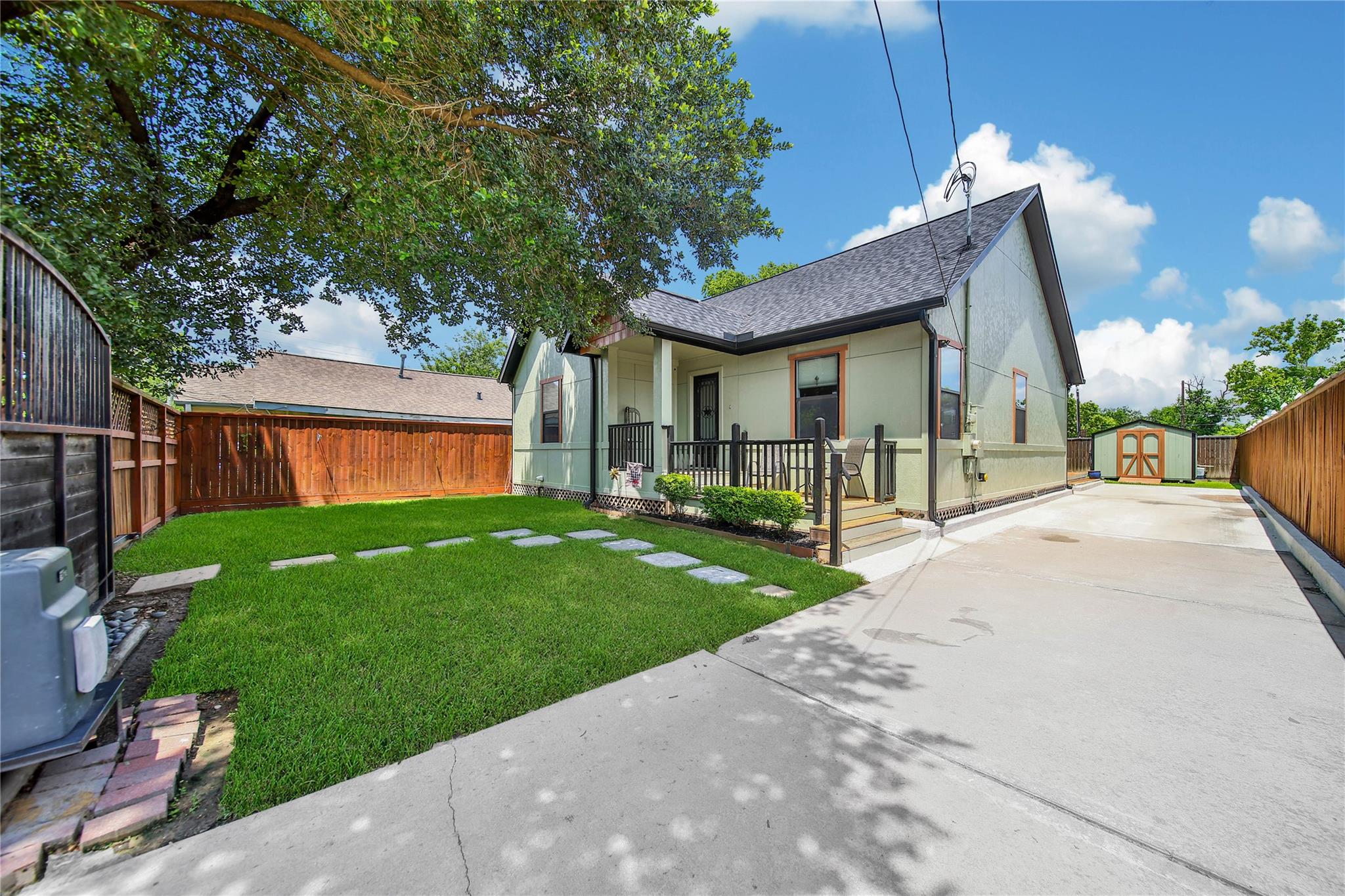 2314 Carr Street