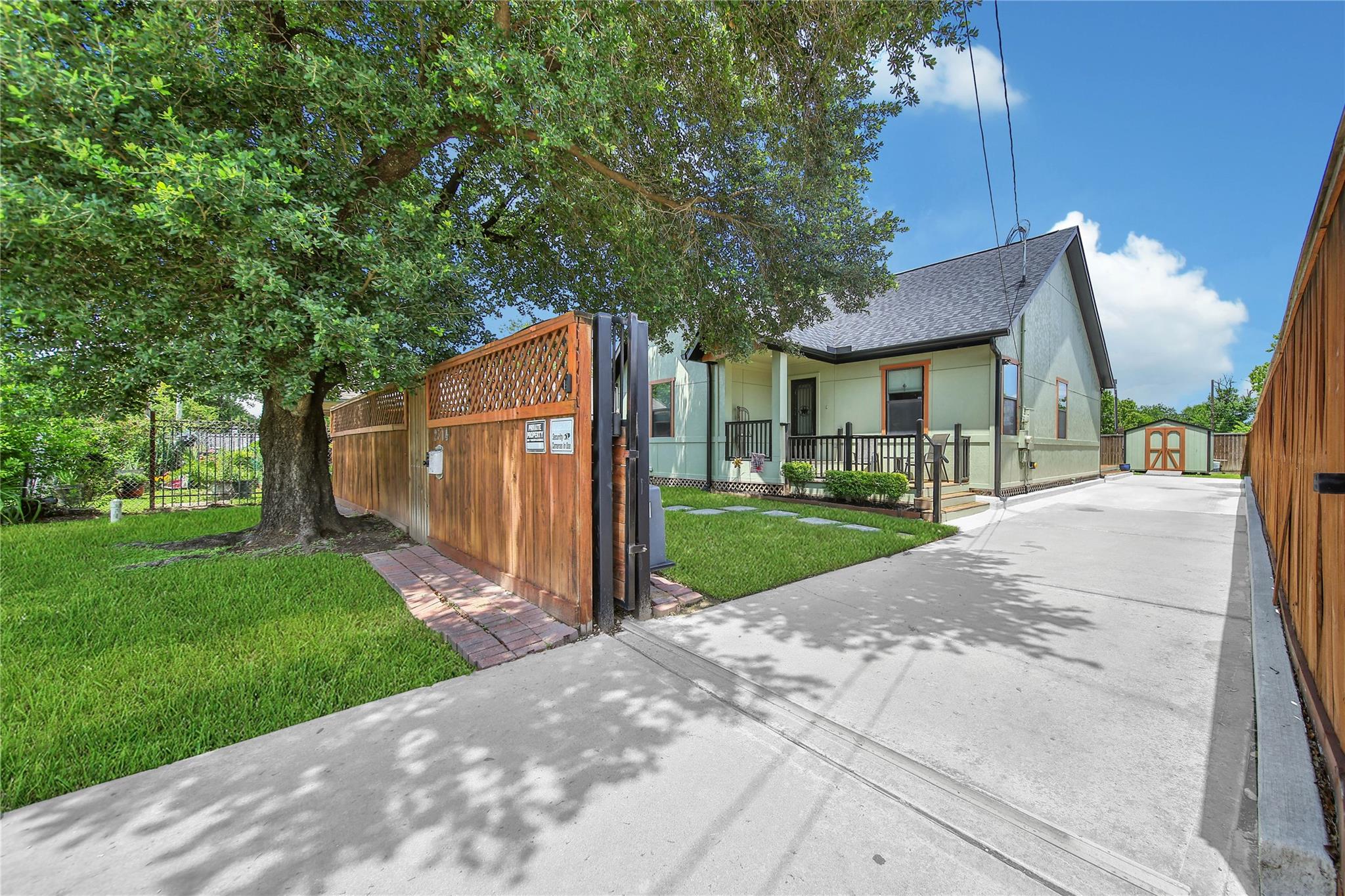 2314 Carr Street
